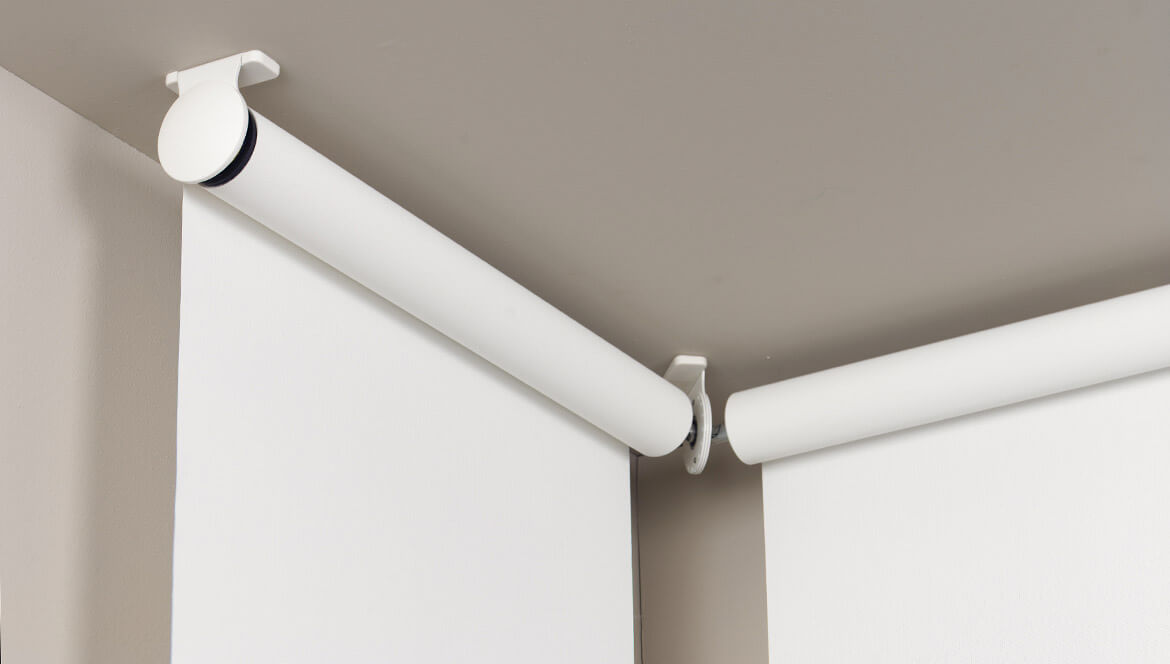 Angle linked blinds